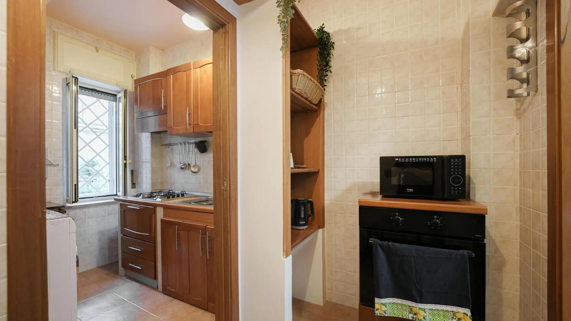 Apartment Casa Spaziosa, A Pochi Passi Da Metro E Centro Neapel