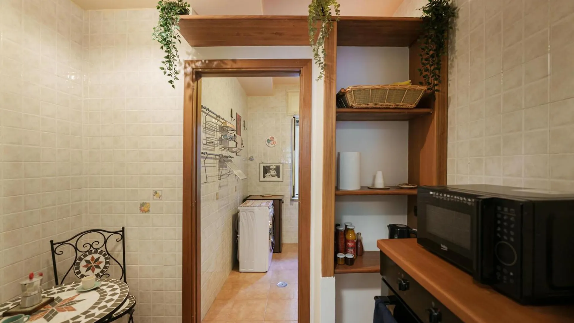 Apartment Casa Spaziosa, A Pochi Passi Da Metro E Centro Neapel
