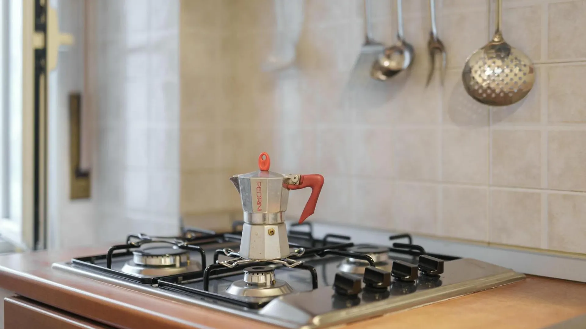 Apartment Casa Spaziosa, A Pochi Passi Da Metro E Centro Neapel Italien